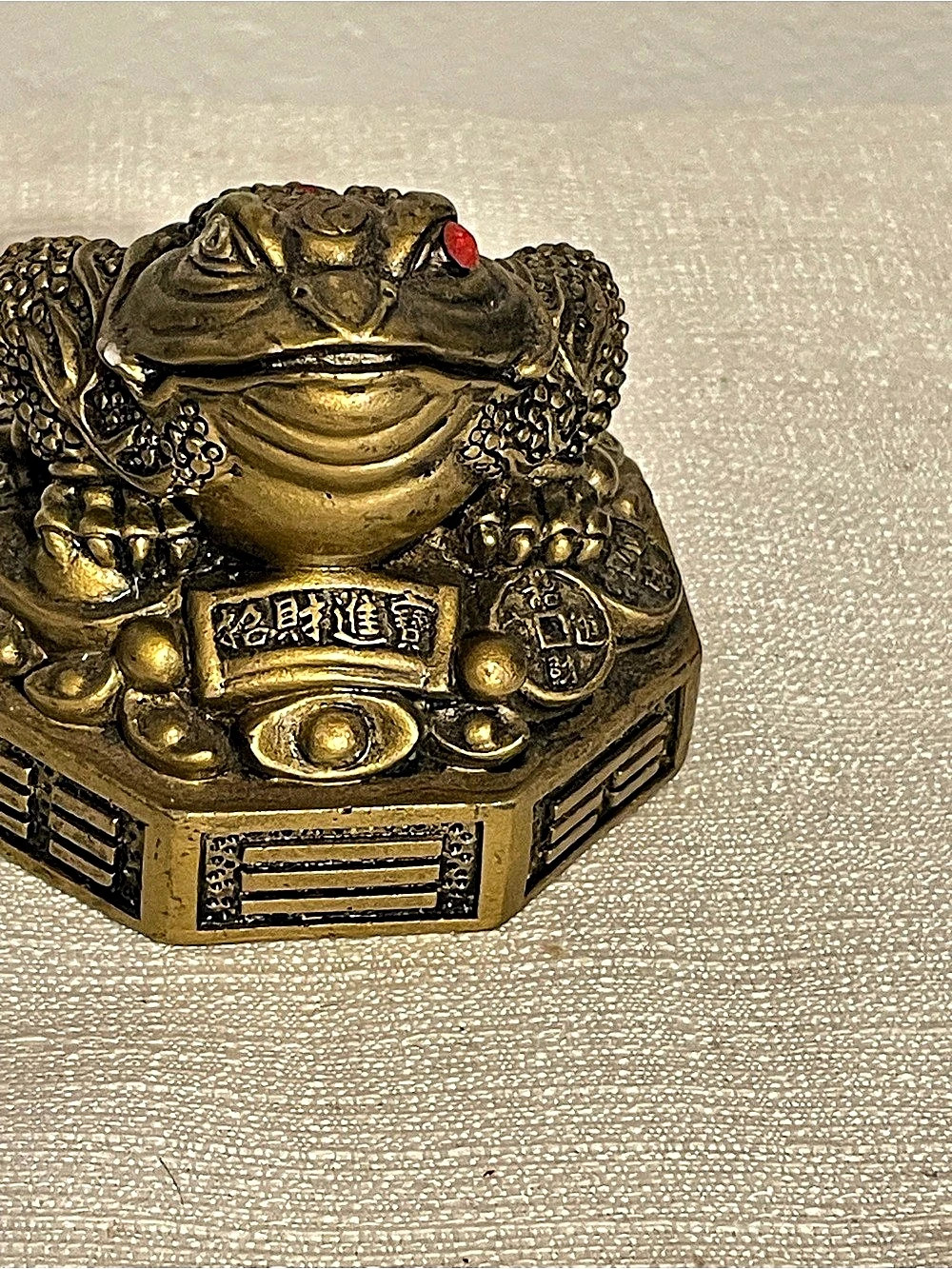 Gold & Red Frog Feng Shui Decor
